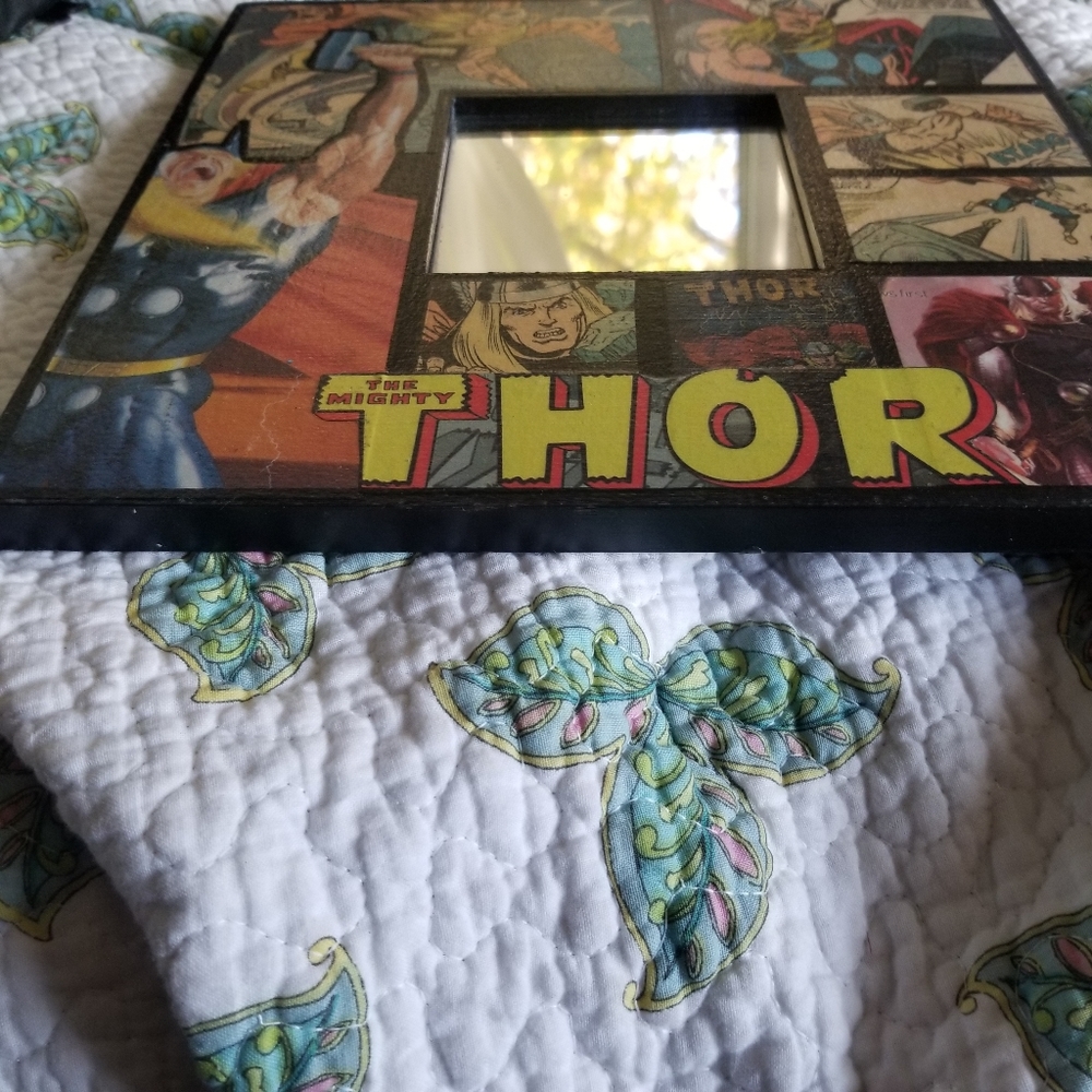 Thor Comic Mirror / Decor - Picture 7 of 8